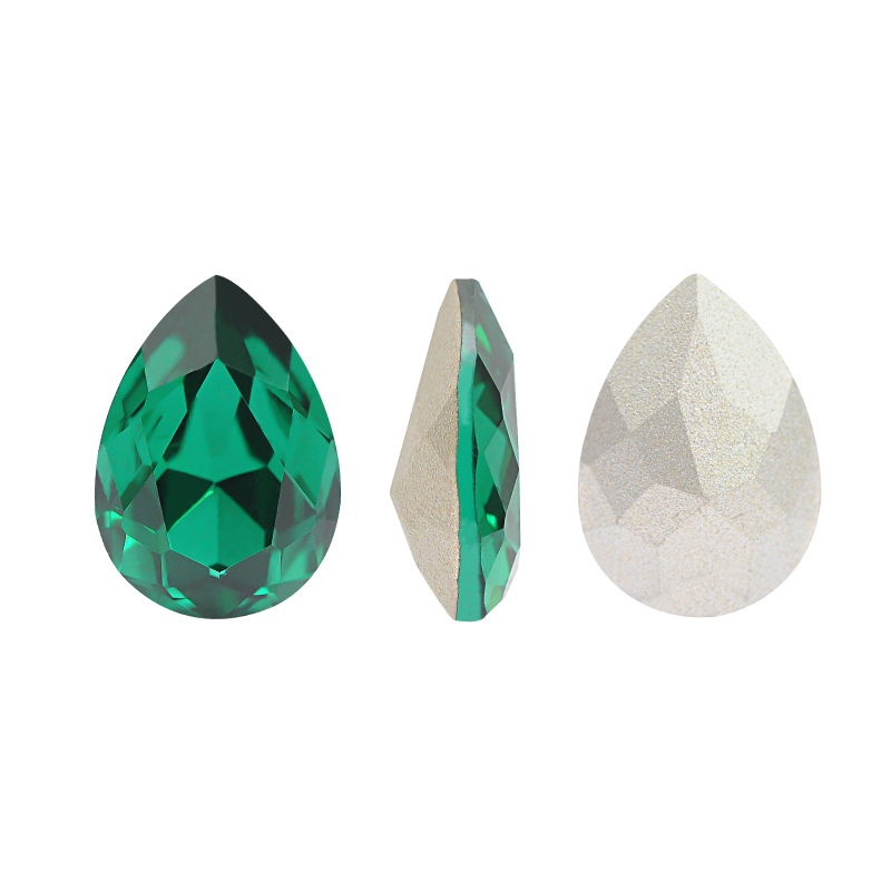 4320CH pera 7x10mm T205 emerald x und