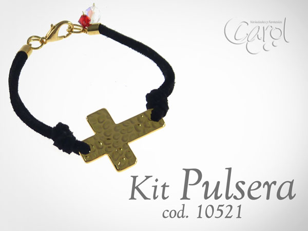 Pulsera cruz martillada