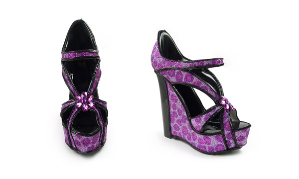 Portamaquillaje zapato purpple x und