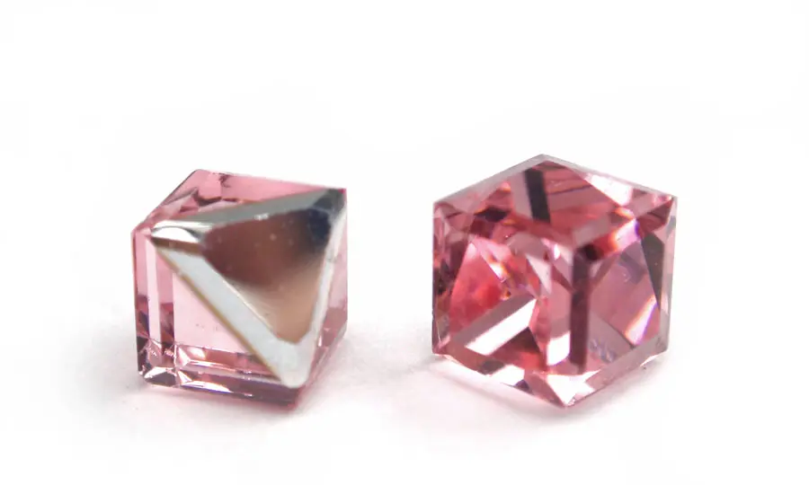 4841 swarovski cubo light rose 4mm x und