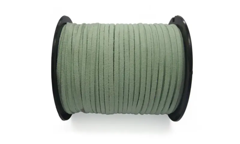 Cuero plano gamuzado 3mm 14172 Verde Claro Rollox100 Yarda