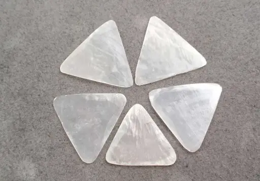 [07244] capiz triangle 30mm x und