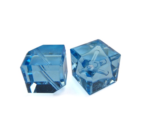 [08658] 5600 swarovski cubo aquamarine 8mm